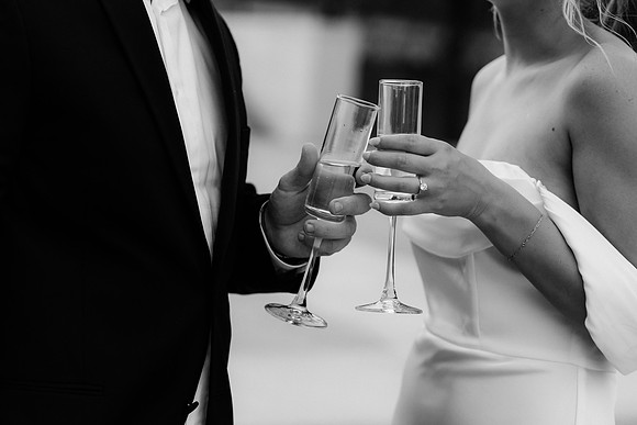 TAYLOR + KAYLEE - AN ENGAGEMENT STORY